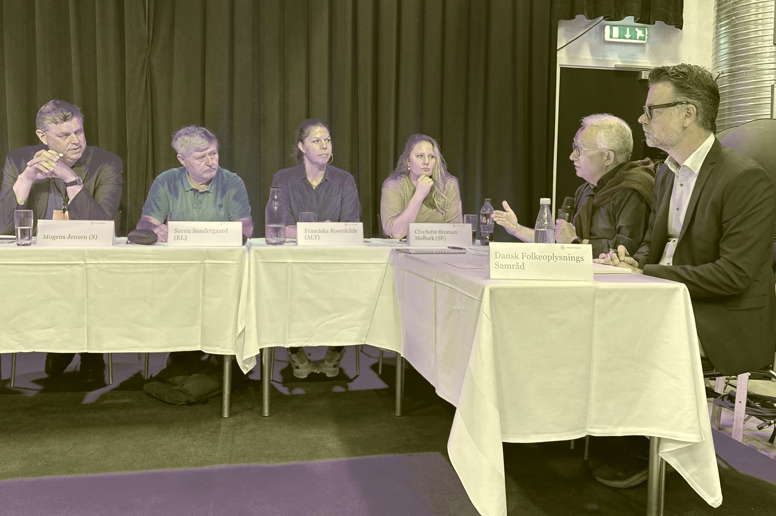 Folketinget må trække en streg i sandet